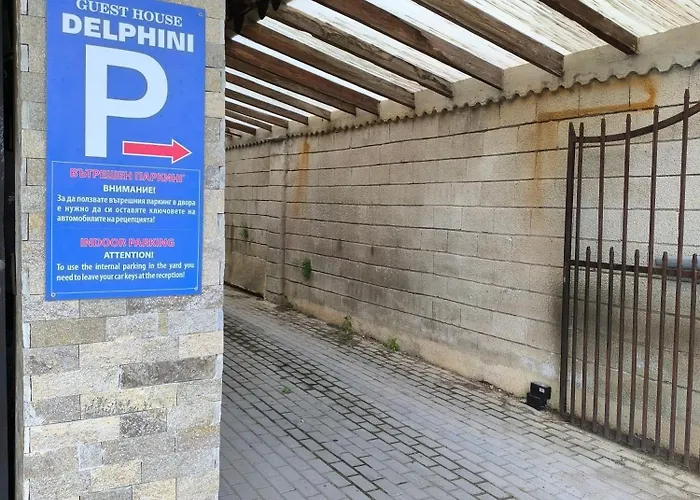 делфини Bed and breakfast *